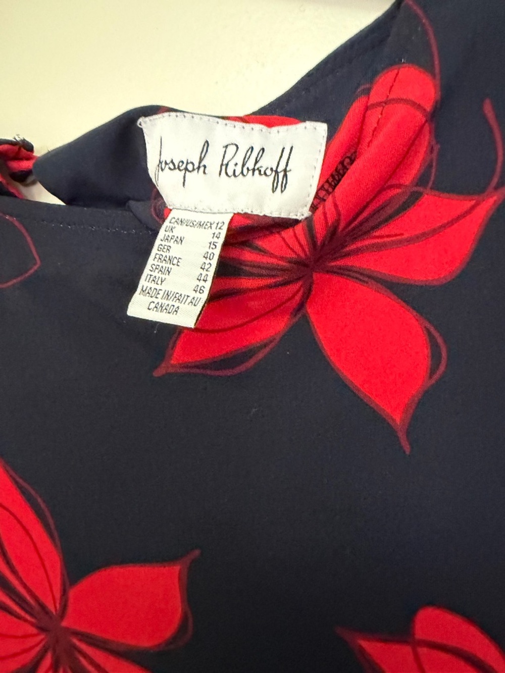 Exquisite Joseph Ribkoff Top - Picture 2 of 3